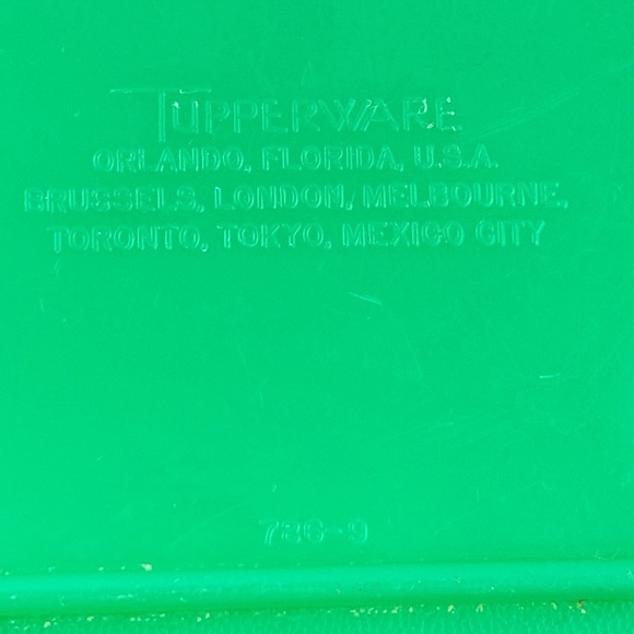 Tupperware Vintage Grater Slicer Shredder with Bowl Green - Picture 6 of 8